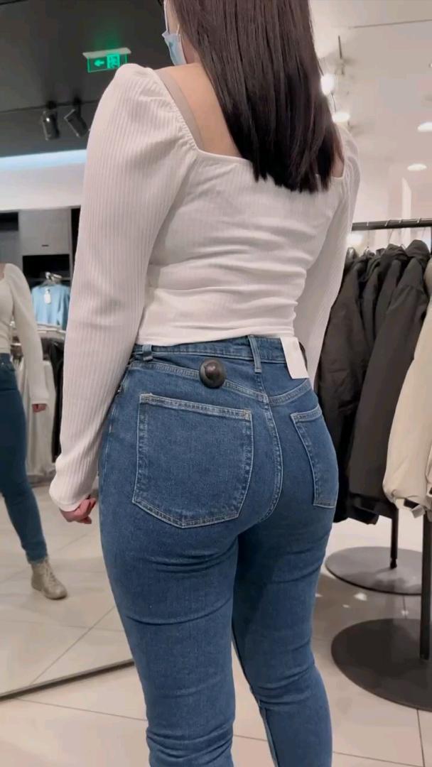 [视频]微胖的超市牛仔裤美女